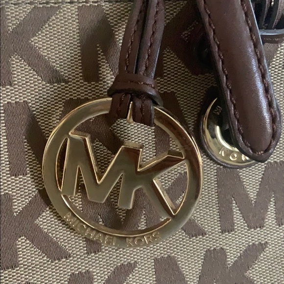 Michael Kors Tote Handbag - Picture 4 of 4